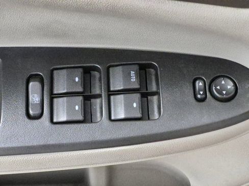 Used 2014 Chevrolet Impala LT w/ LT Sunroof Package FWD image 16
