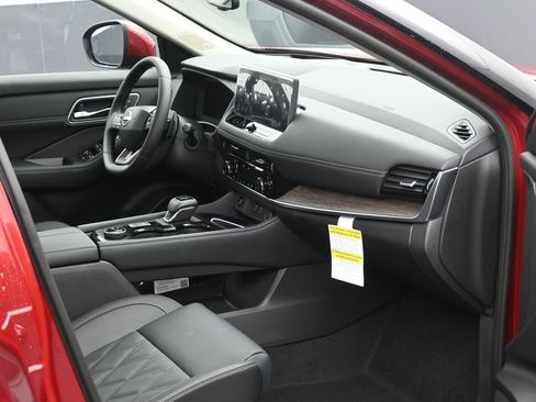New 2026 Nissan Rogue Platinum w/ Platinum Premium Package AWD/4WD image 6