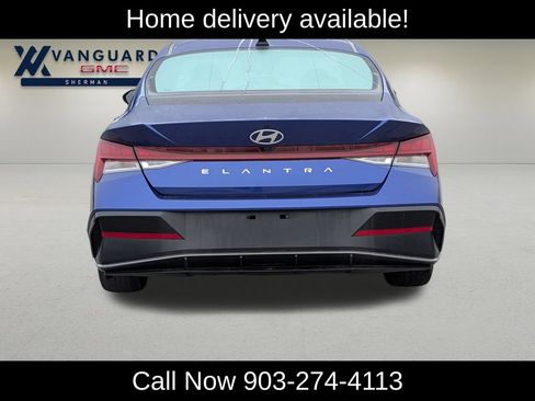 Used 2025 Hyundai Elantra SEL FWD image 8