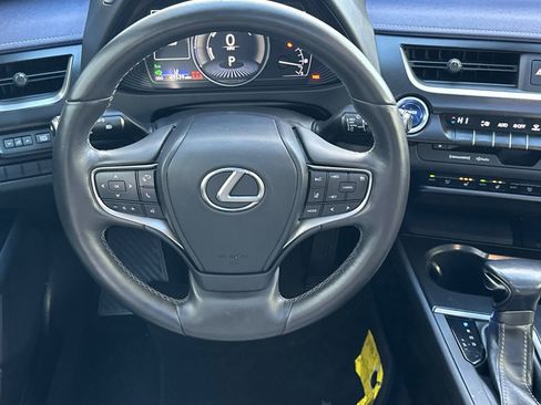 Certified 2020 Lexus UX 250h w/ Premium Package image 11