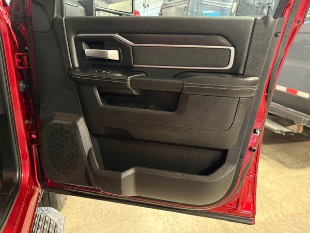 Certified 2026 RAM 2500 Big Horn AWD/4WD image 8