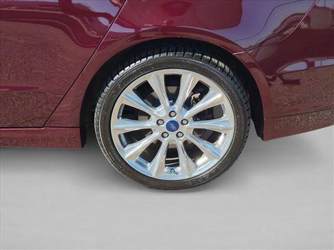 Used 2017 Ford Fusion Platinum AWD/4WD image 9
