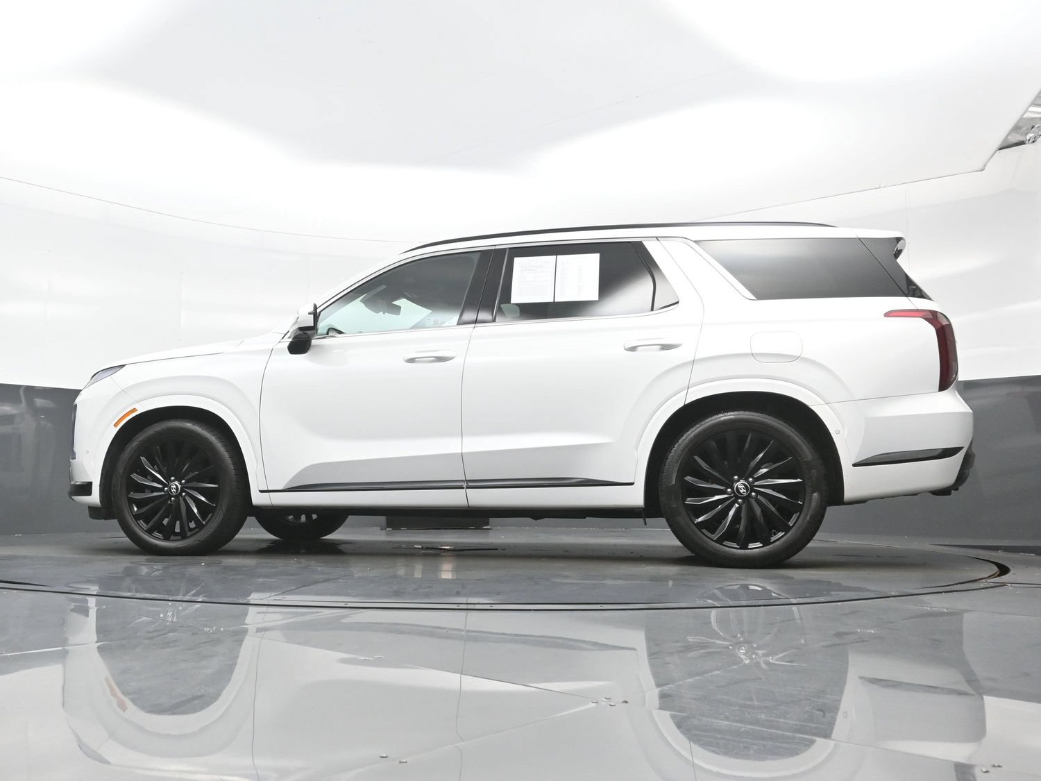 Used 2025 Hyundai Palisade Calligraphy AWD/4WD image 31