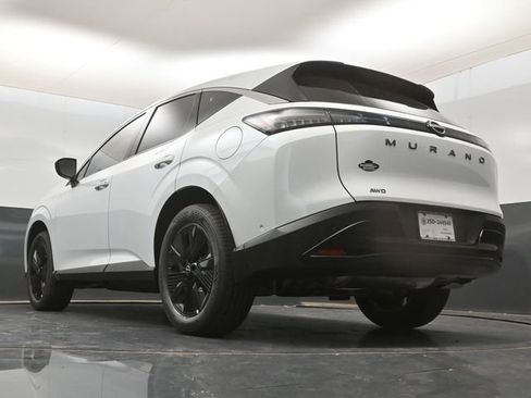 Certified 2025 Nissan Murano SV image 18