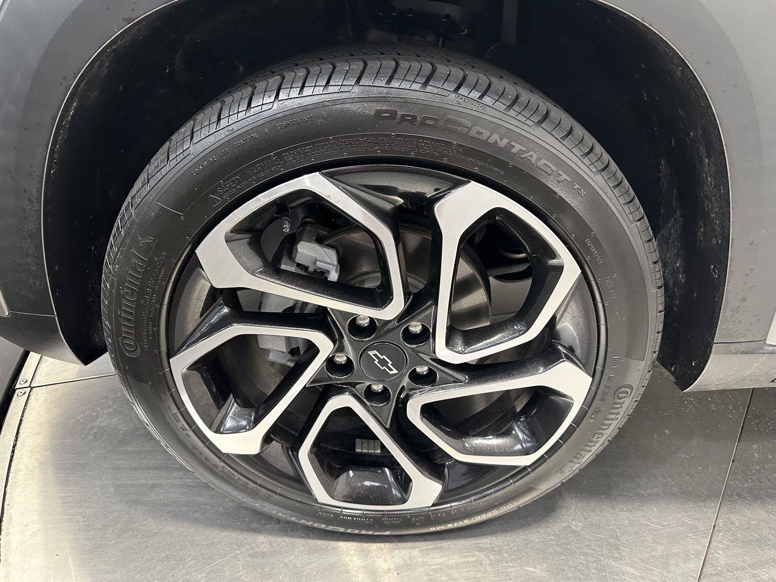 Used 2024 Chevrolet Trax RS FWD image 9