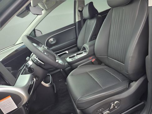 New 2026 Hyundai Ioniq 9 Calligraphy image 12