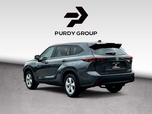 Used 2024 Toyota Highlander LE image 6