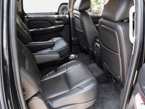 Used 2013 GMC Yukon XL Denali AWD/4WD image 53