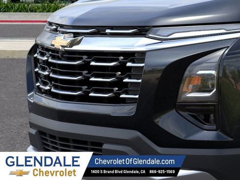 New 2026 Chevrolet Equinox LT w/ Convenience Package II FWD image 13
