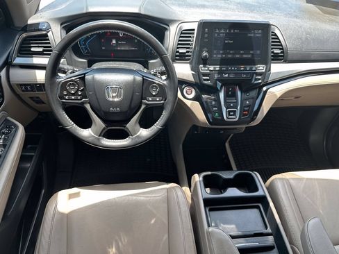 Used 2021 Honda Odyssey Touring image 12