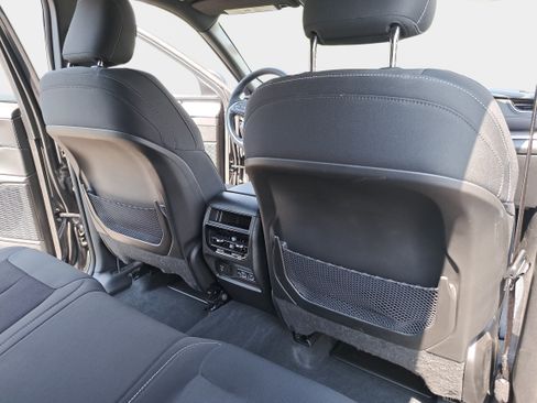 Used 2025 Jeep Grand Cherokee Laredo X w/ Luxury Tech Group I RWD image 11
