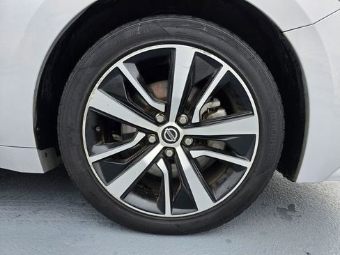 Used 2021 Nissan Maxima 3.5 SV w/ Floor Mat Group image 9