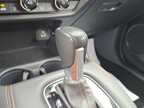Used 2024 Honda HR-V Sport image 15