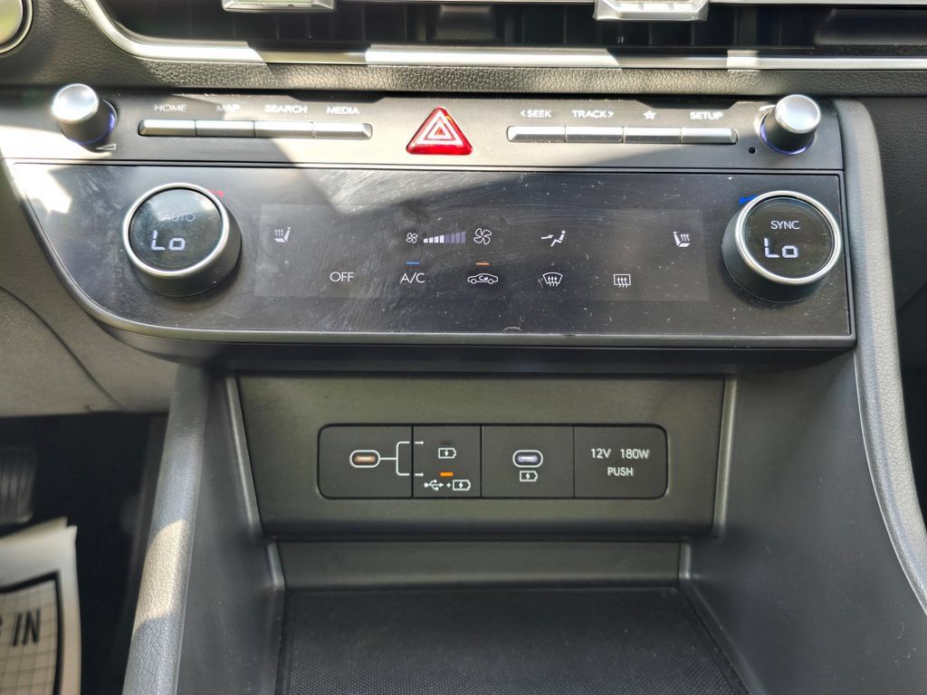Used 2025 Hyundai Sonata SEL FWD image 30
