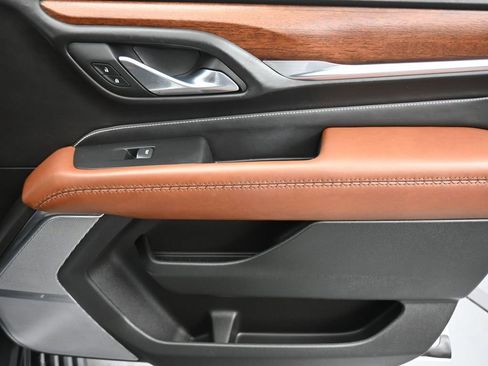 Used 2023 GMC Yukon XL Denali Ultimate image 60