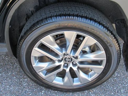 Used 2024 Toyota RAV4 XLE Premium image 11