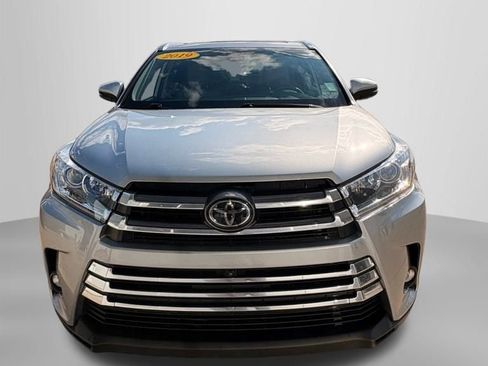 Used 2019 Toyota Highlander Limited Platinum image 11