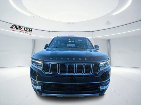 Used 2024 Jeep Wagoneer Series II image 7