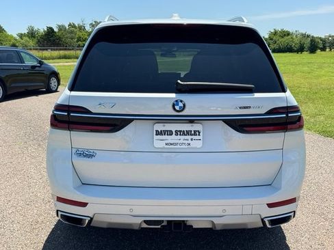 Used 2023 BMW X7 xDrive40i w/ Premium Package AWD/4WD image 5