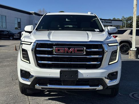 New 2026 GMC Yukon Elevation image 3