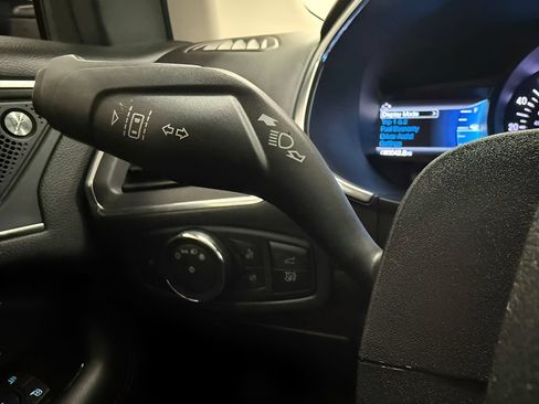 Used 2019 Ford Edge Titanium w/ Equipment Group 301A FWD image 19