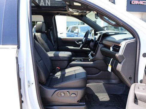New 2026 GMC Yukon XL Denali w/ Sun & Power Step Package AWD/4WD image 36