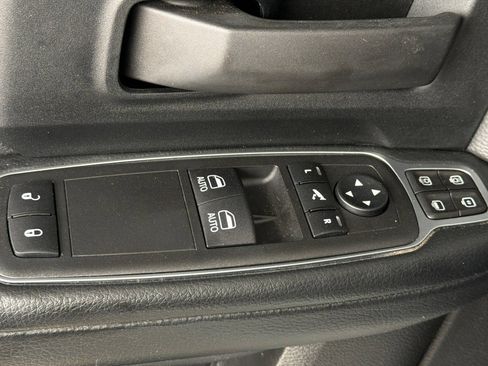Used 2024 RAM 2500 Tradesman w/ Chrome Appearance Group RWD image 13