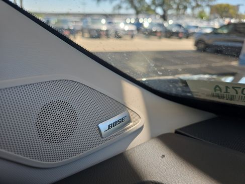 Used 2022 Nissan Pathfinder SL w/ SL Premium Package image 24