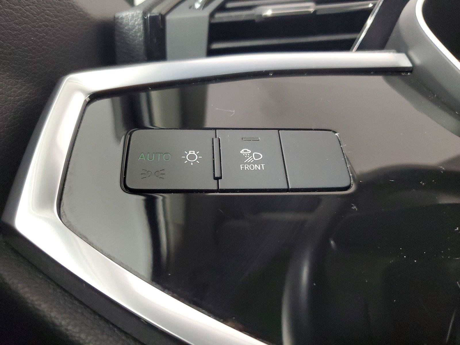 Used 2024 Audi Q3 2.0T Premium AWD/4WD image 35