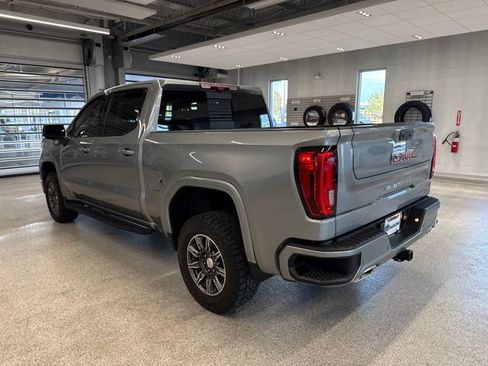 Used 2024 GMC Sierra 1500 AT4 w/ Technology Package AWD/4WD image 9