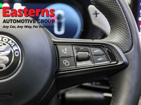 Used 2024 Alfa Romeo Tonale Veloce w/ Active Assist Package AWD/4WD image 16