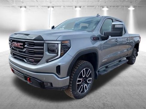Used 2025 GMC Sierra 1500 AT4 w/ Technology Package image 12
