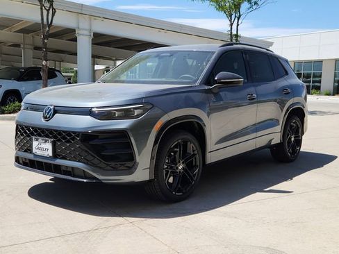 New 2026 Volkswagen Tiguan SE R-Line AWD/4WD image 4