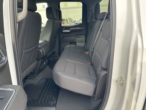 Used 2023 GMC Sierra 1500 SLE w/ X31 Off-Road Package image 17