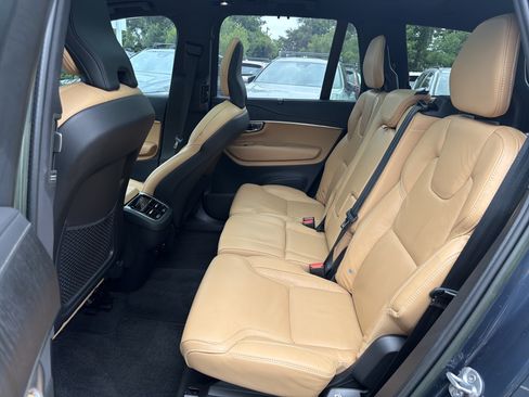 Certified 2023 Volvo XC90 B6 Ultimate w/ Protection Package Premier AWD/4WD image 32