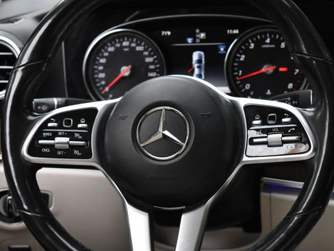 Used 2019 Mercedes-Benz E 300 4MATIC w/ Convenience Package image 32