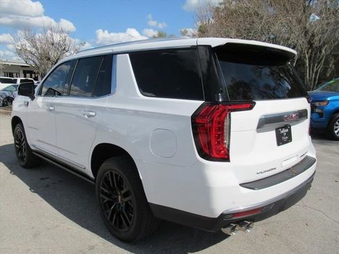 Used 2024 GMC Yukon Denali AWD/4WD image 5
