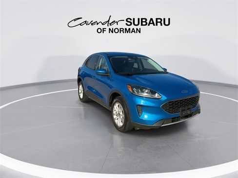 Used 2021 Ford Escape SE image 5