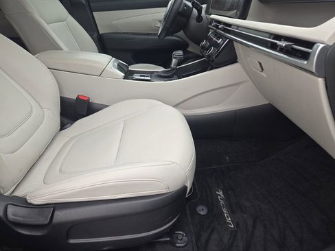 Used 2025 Hyundai Tucson SEL FWD image 11