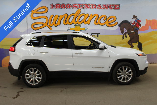 Used 2016 Jeep Cherokee Limited w/ Luxury Group AWD/4WD image 1