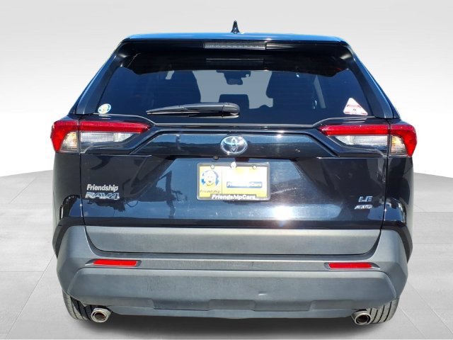 Used 2025 Toyota RAV4 LE AWD/4WD image 8
