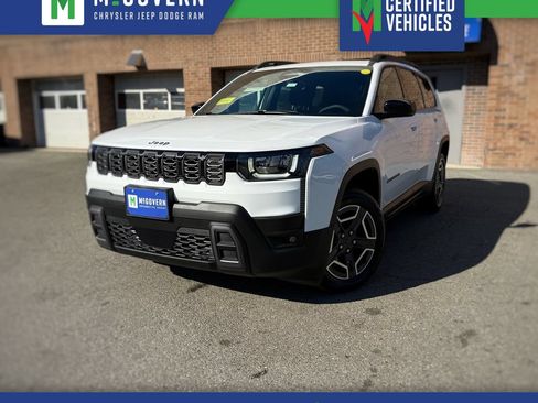 New 2026 Jeep Cherokee Laredo AWD/4WD image 1