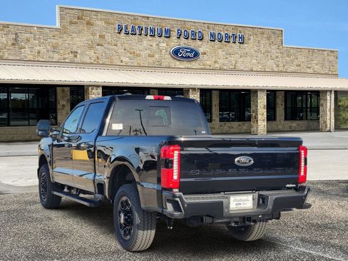 New 2026 Ford F250 Lariat w/ Black Appearance Package image 4