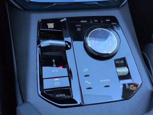 Used 2025 BMW X3 xDrive30i w/ Premium Package image 12