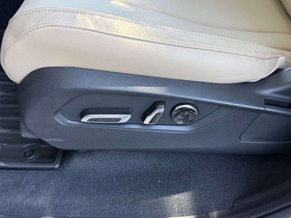 Used 2026 Acura MDX SH-AWD image 30