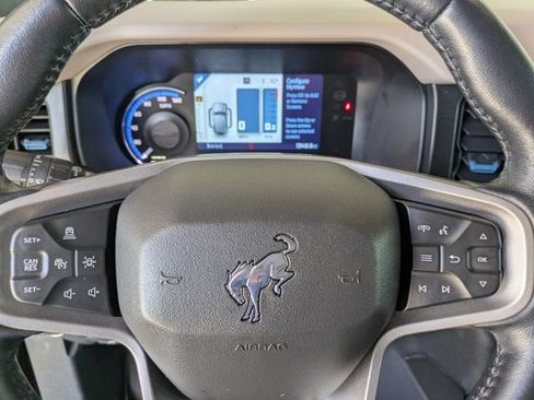 Used 2022 Ford Bronco Wildtrak image 22