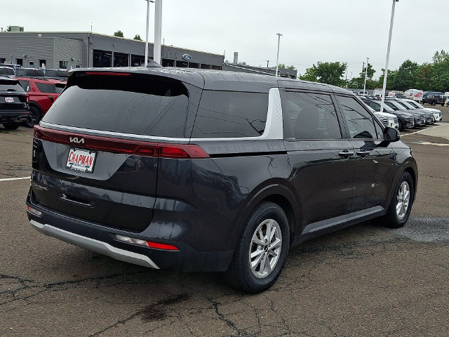 Used 2022 Kia Carnival LX FWD image 5