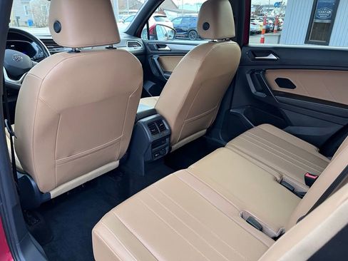 Used 2022 Volkswagen Tiguan SE image 53