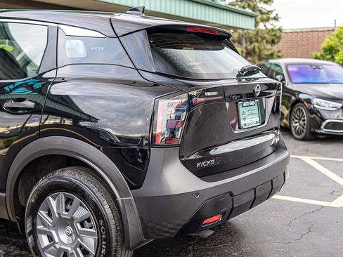 Used 2025 Nissan Kicks S AWD/4WD image 14
