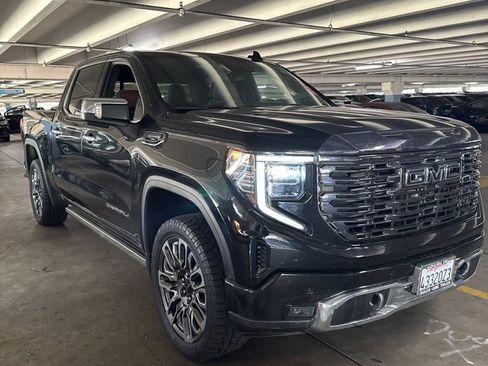 Used 2023 GMC Sierra 1500 Denali Ultimate image 2